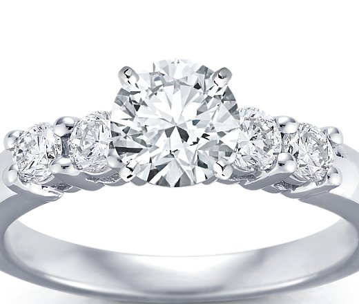 Anello on sale 5 diamanti